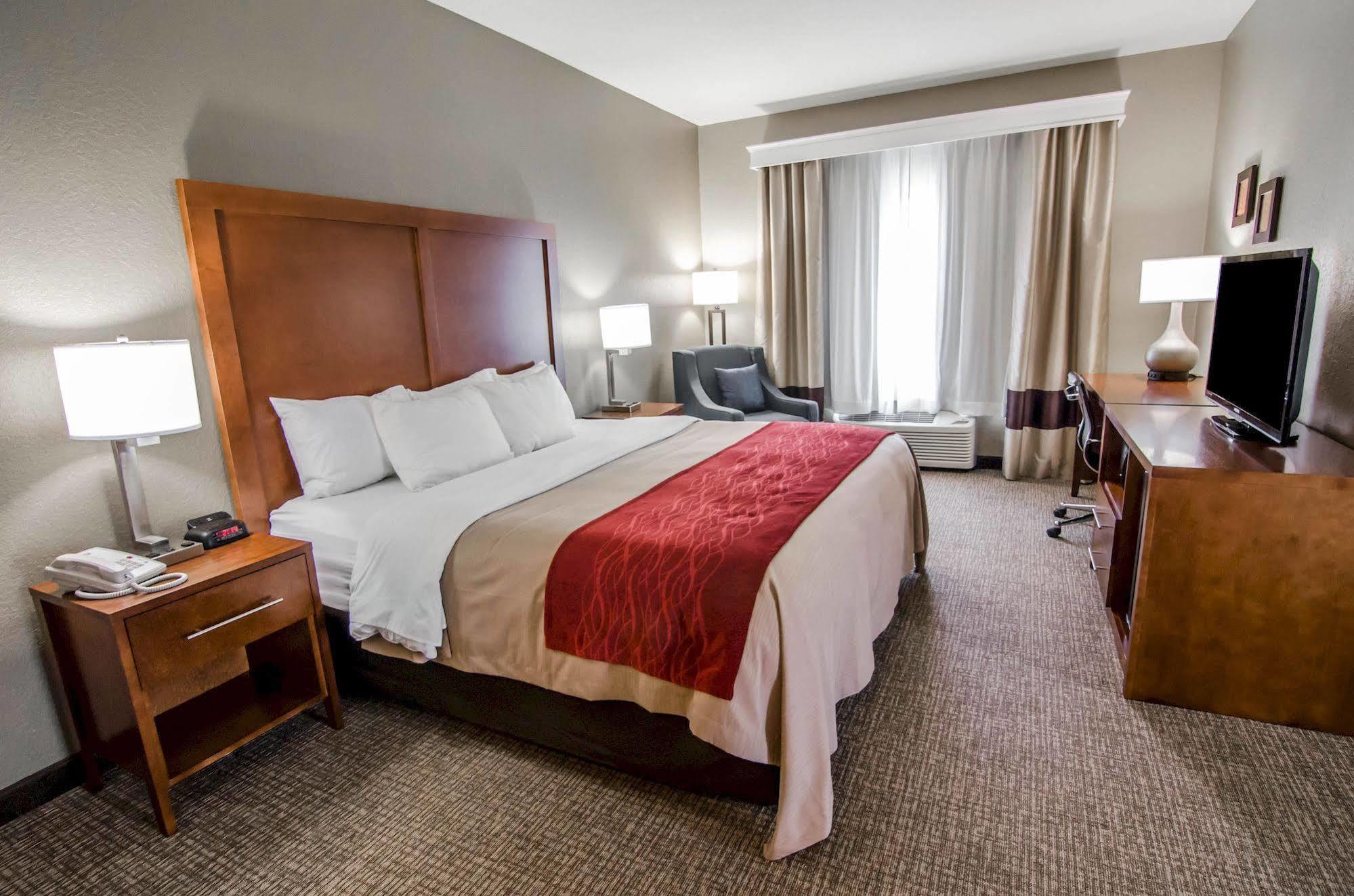 Comfort Inn&Suites Pittsburg Eksteriør bilde